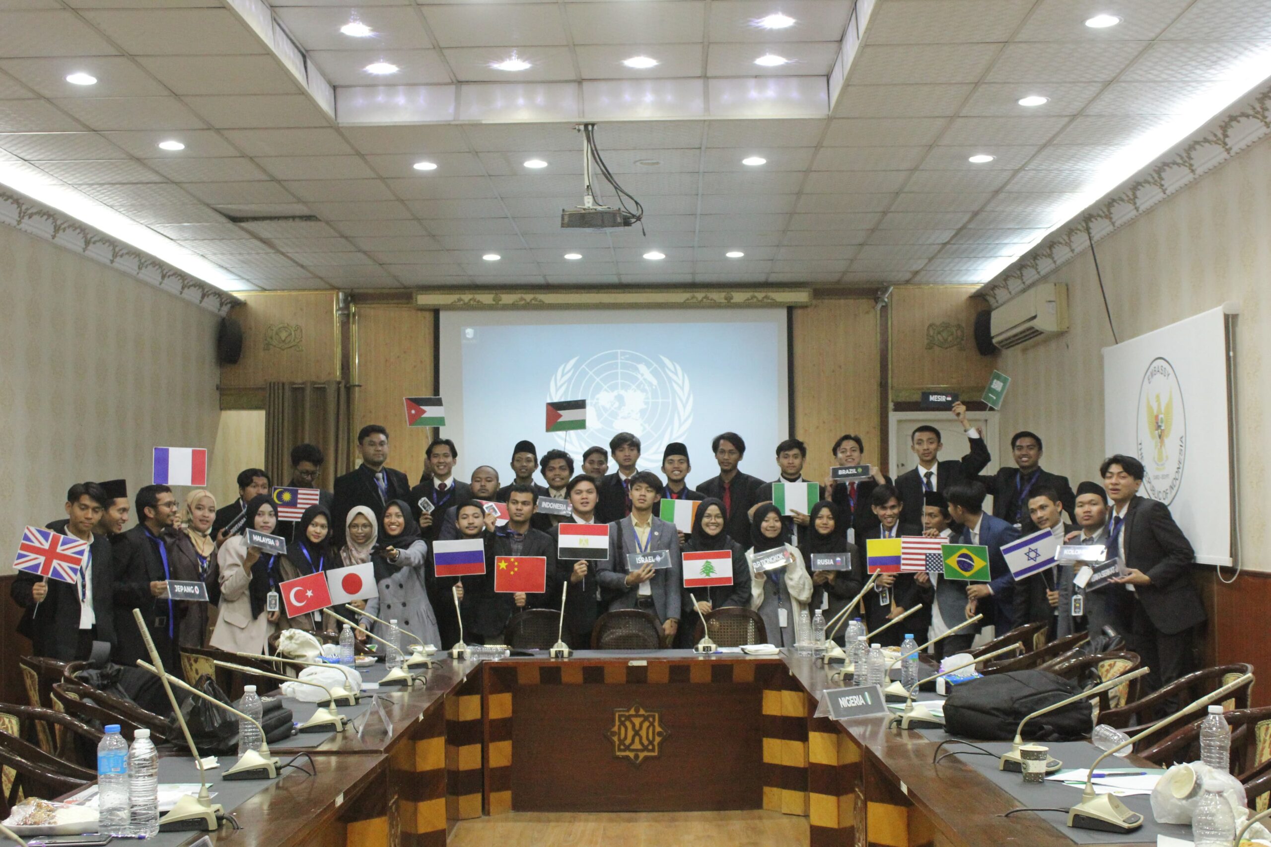Sekolah Diplomasi MUN
